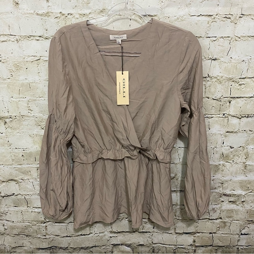 NWT Gilli Tan Faux Wrap Stretch Waist Balloon Sleeve Top